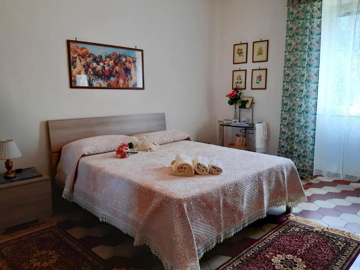 A Casa Di Carla Apartment Terracina Luaran gambar