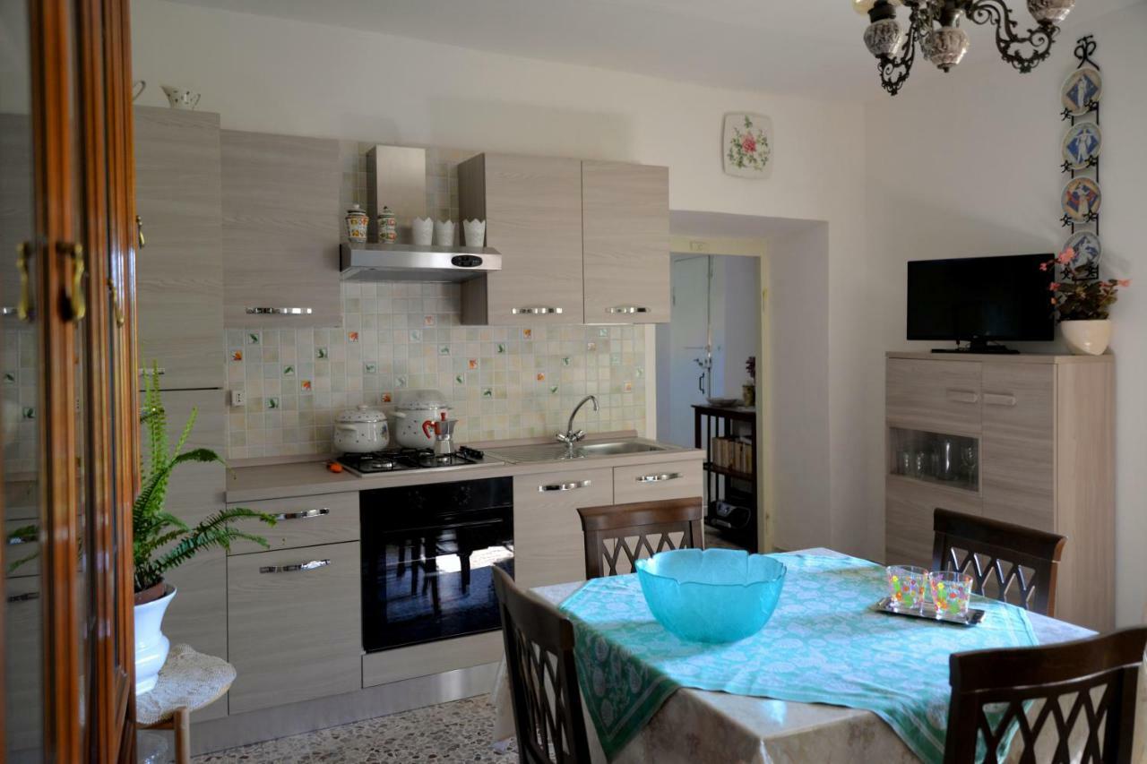 A Casa Di Carla Apartment Terracina Luaran gambar